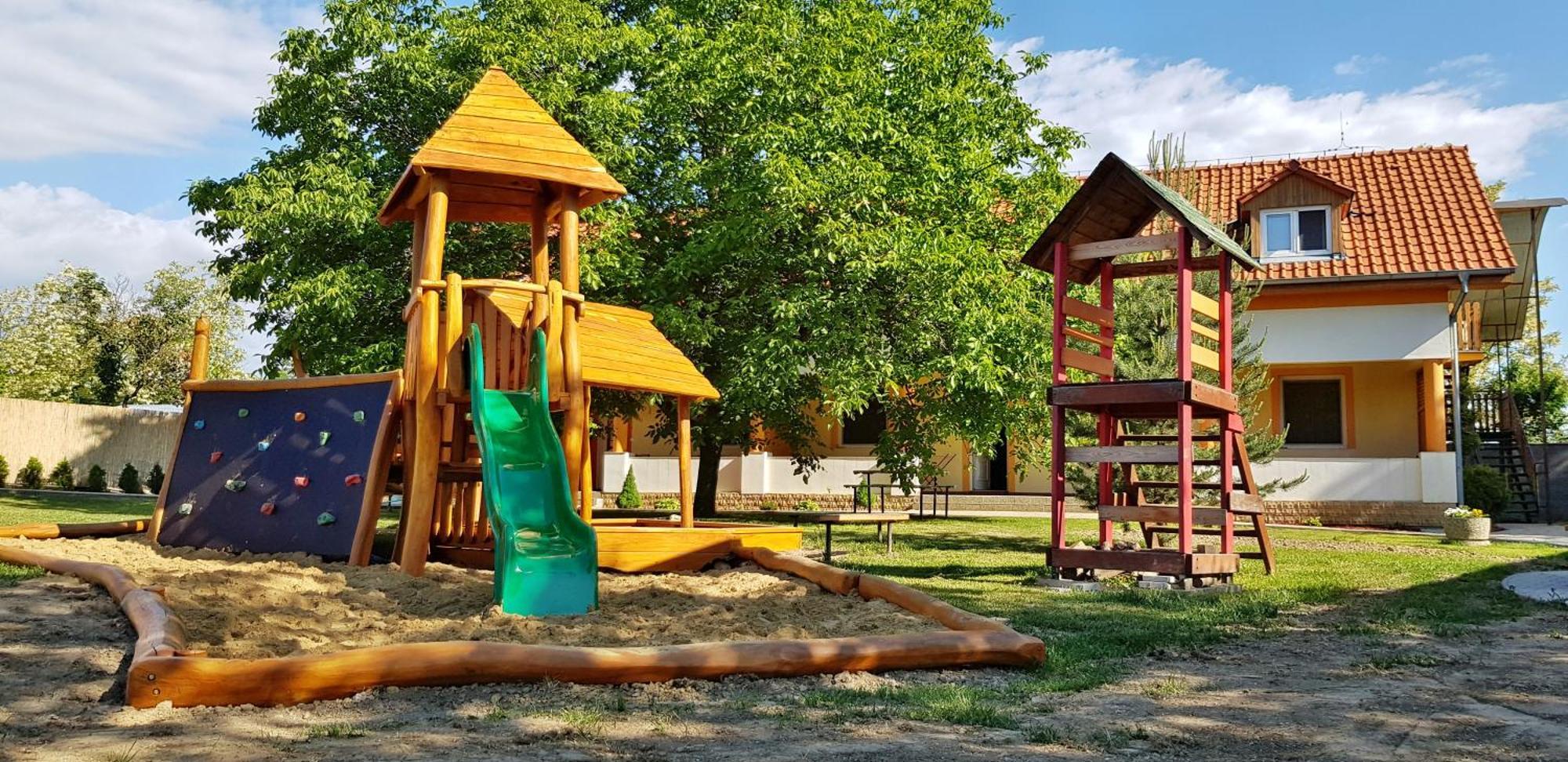 Ubytovanie Liska Radava Bagian luar foto